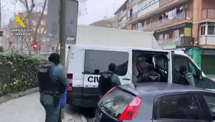 banda roba chalet en sierra de madrid