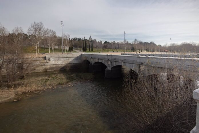 El Puente del Rey en Madrid Río acoge la 'mascletà' madrileña el próximo 18 de febrero