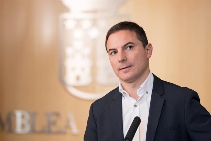 AM.- Lobato pide al PSOE ser