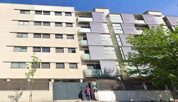 Detenido un hombre por intentar matar a su compañera de piso en La Peseta Detenido un hombre por intentar matar a su compañera de piso en La Peseta