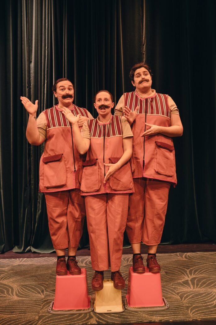 Coslada.- El Teatro Municipal acoge este sábado la sátira 'Las que limpian' del Centro Dramático Nacional y A Panadaría