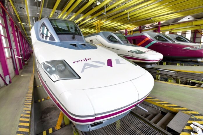Renfe aumenta a más de 2,5 millones de plazas su oferta para Semana Santa