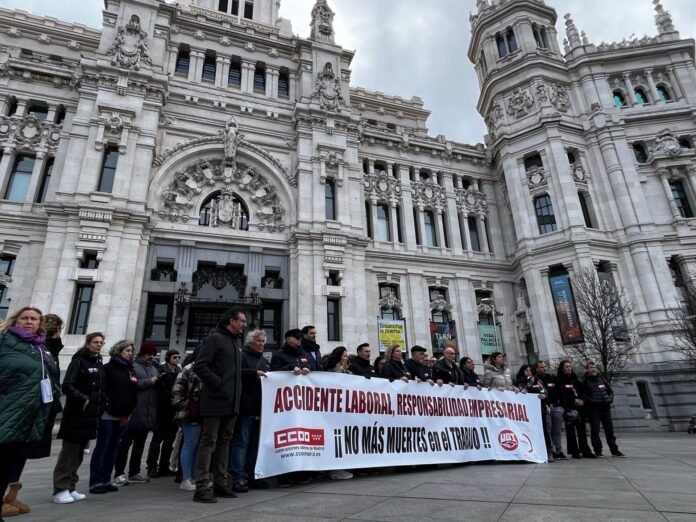 UGT y CCOO reclaman