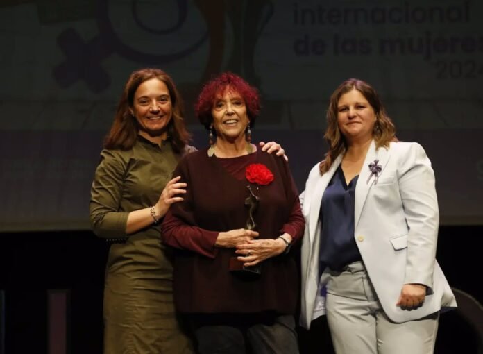 Maruja Torres Maruja Torres