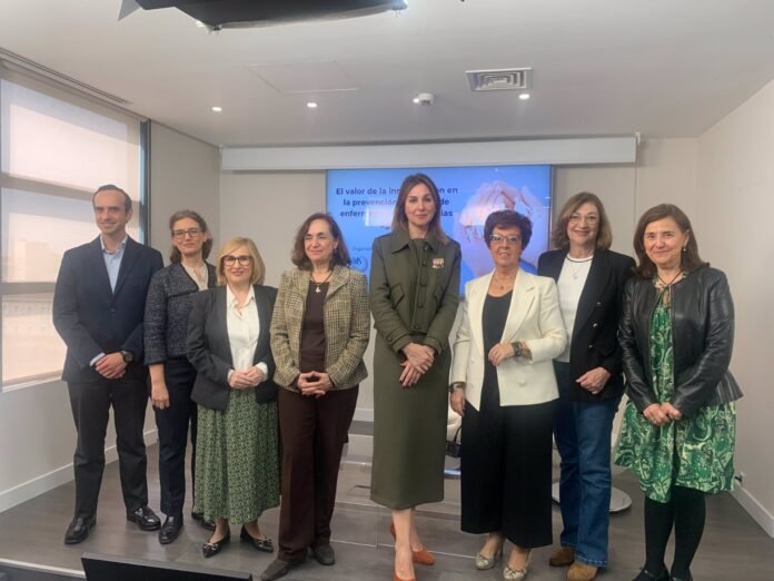 Andradas subraya que la vacuna frente al VRS disminuye un 90% las hospitalizaciones en lactantes