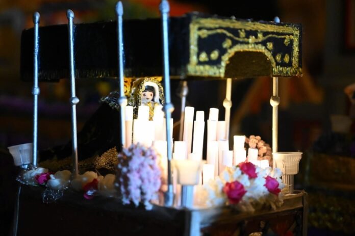 exposicion de figuras de pasos de semana santa con playmobil