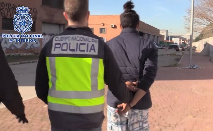 En libertad siete de los líderes de la red que explotaba a menores en Madrid con medidas de control