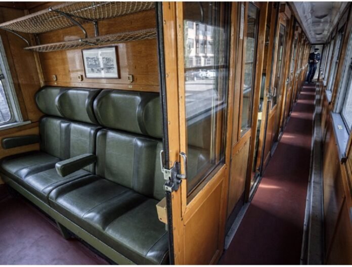 El Tren de la Fresa de Madrid a Aranjuez retoma sus viajes este sábado con 38 rutas turísticas El Tren de la Fresa de Madrid a Aranjuez retoma sus viajes este sábado con 38 rutas turísticas