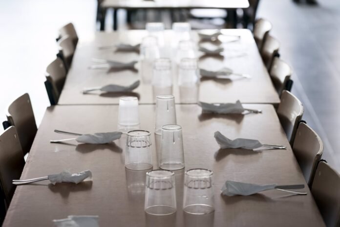 La Comunidad abre este martes el plazo para solicitar las becas de comedor del próximo curso