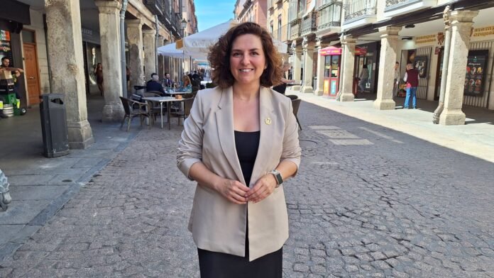 El plazo para participar en el concurso de iluminación de escaparates del centro histórico finaliza mañana El plazo para participar en el concurso de iluminación de escaparates del centro histórico finaliza mañana