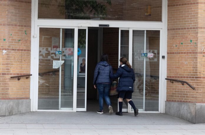 Los casos de Covid-19 se cuatriplican en las últimas cuatro semanas en la Comunidad de Madrid