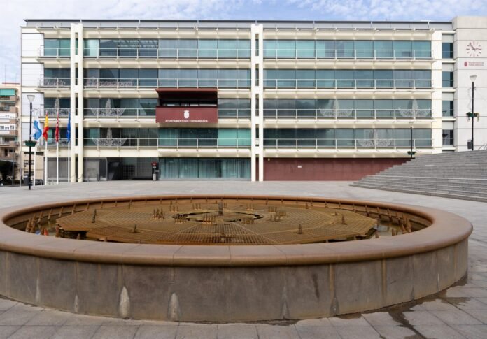 Ayuntamiento de Fuenlabrada convoca ayudas de hasta 1.200 euros para ayudar a los jóvenes con los pagos de luz y gas