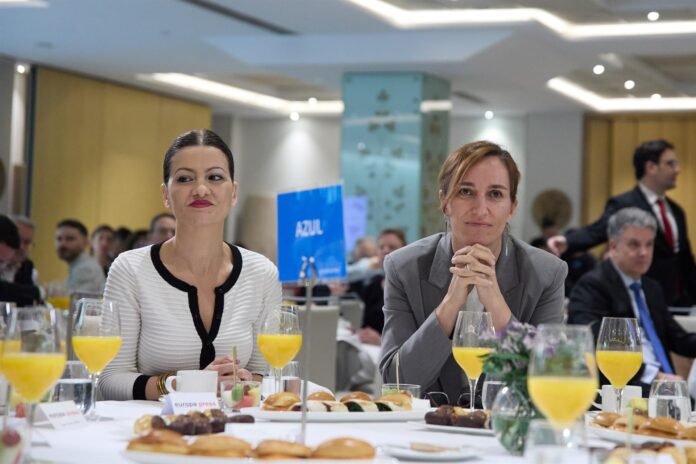 Mónica García defiende que la coalición de partidos es 