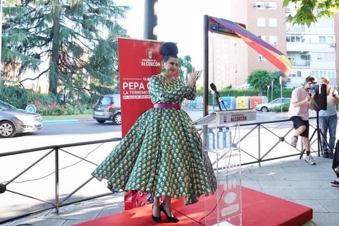 La Terremoto de Alcorcón ya tiene una glorieta a su nombre La Terremoto de Alcorcón ya tiene una glorieta a su nombre