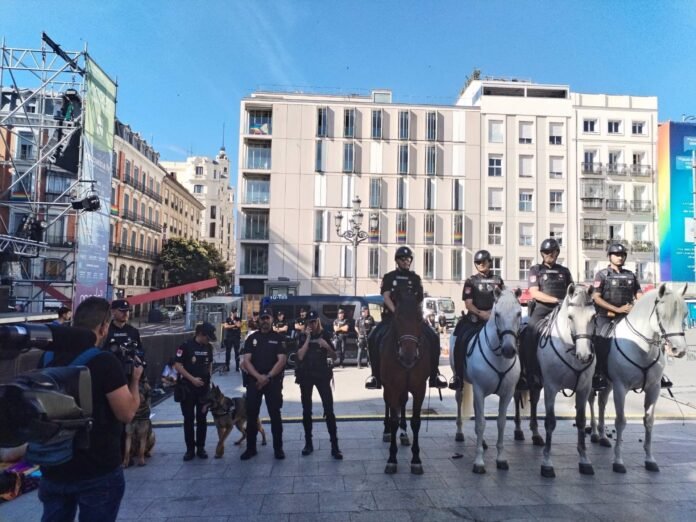 Unos 3.800 policías nacionales vigilarán el buen desarrollo del Orgullo