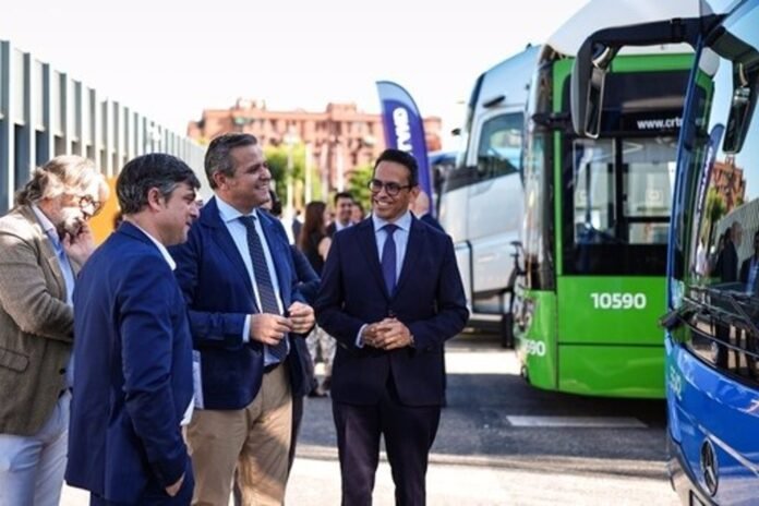 La apuesta de la Comunidad por la sostenibilidad en transporte público: objetivo del 85% de la flota de buses 0 o ECO La apuesta de la Comunidad por la sostenibilidad en transporte público: objetivo del 85% de la flota de buses 0 o ECO