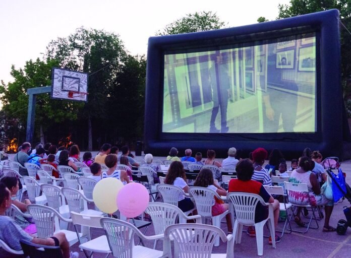 Proyecciones gratuitas al aire libre los viernes de julio y agosto en una nueva edición de Cine de Verano Proyecciones gratuitas al aire libre los viernes de julio y agosto en una nueva edición de Cine de Verano