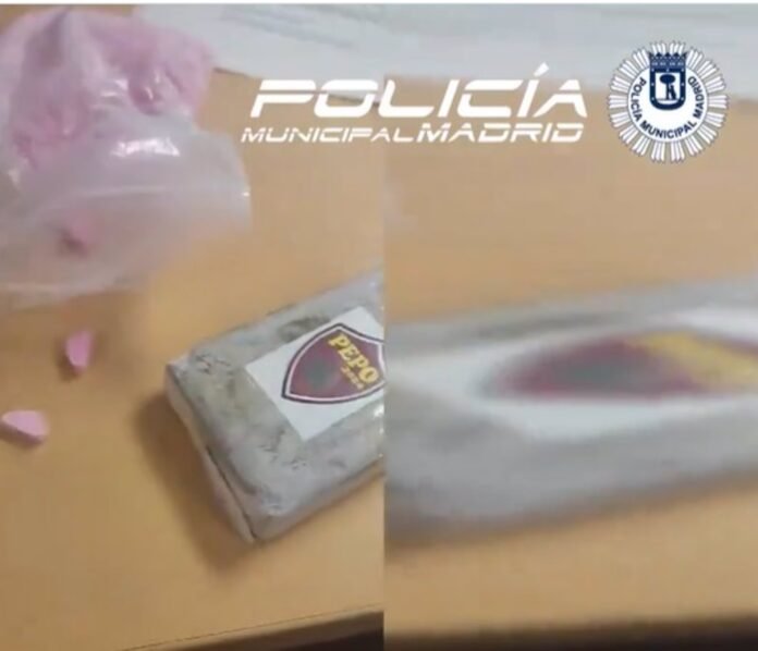 Sucesos.- Detenidos dos jóvenes con medio kilo de hachís y más de 200 pastillas de MDMA