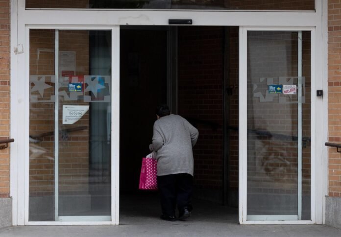 Comunidad ofrece 225 plazas y contratos de larga duración a residentes de Medicina de Familia que acaban en septiembre