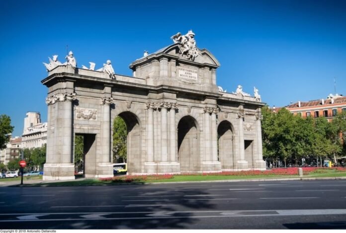 La Puerta de Alcalá será el escenario del desfile inaugural de la Semana de la Moda de Madrid el 7 de septiembre