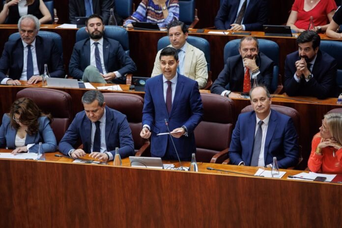 La Comunidad La Comunidad someterá La Comunidad someterá