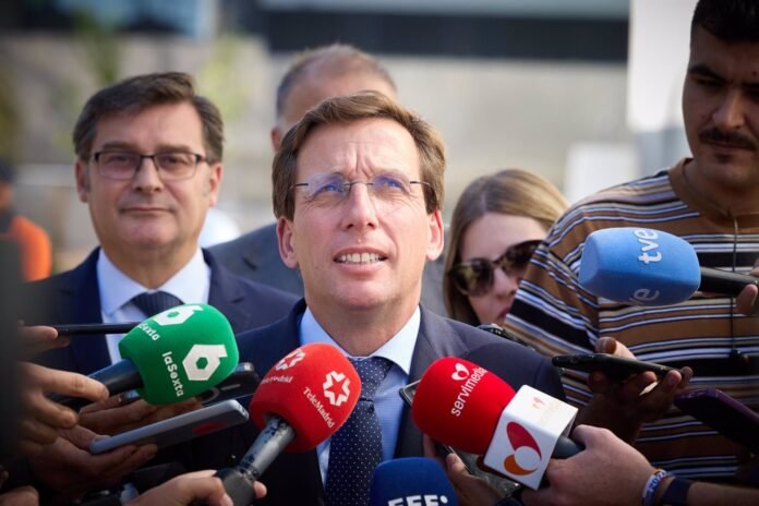 Almeida cree que Conde-Pumpido debe abstenerse de la deliberación de amnistía en el TC: 