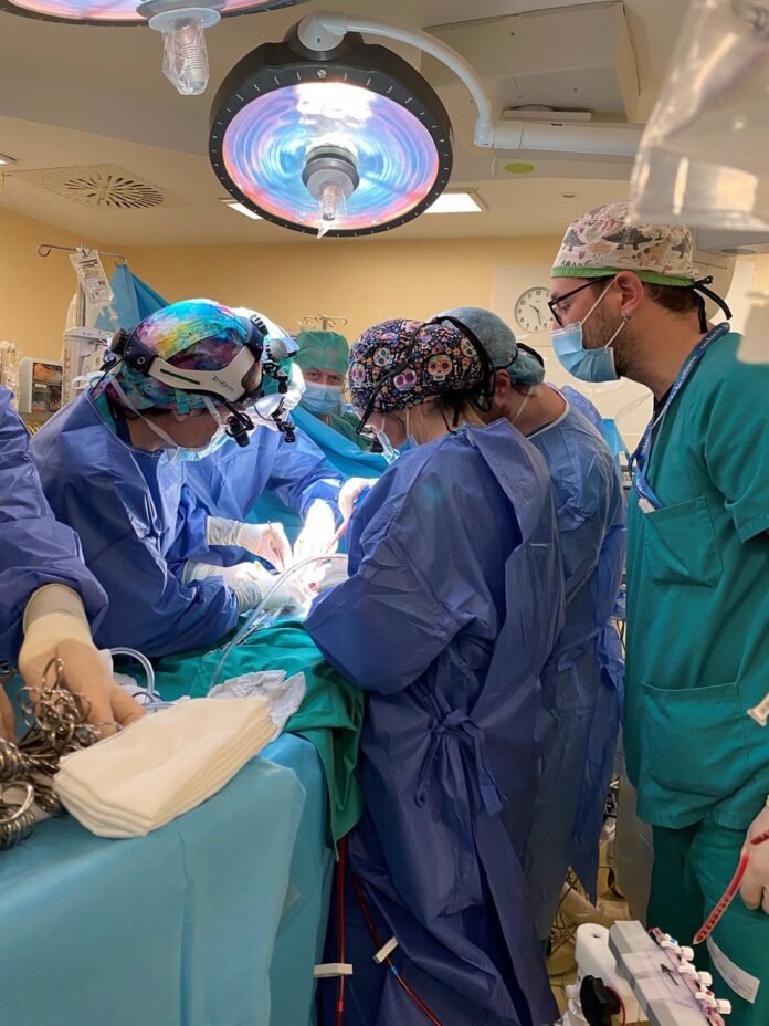 Las listas de espera en Madrid se disparan en agosto: más de un millón de personas y 65,2 días de demora para operarse