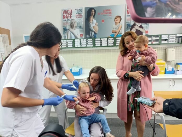 Arranca la campaña de vacunación de gripe y Covid para 1,6 millones de madrileños: mayores de 60 y niños de 6 a 59 años